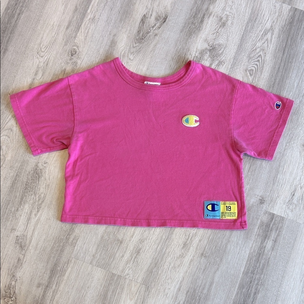 Champion Pink Embroidered Chenille Logo Boxy Fit Cropped T-Shirt‎ / Women’s Sz S